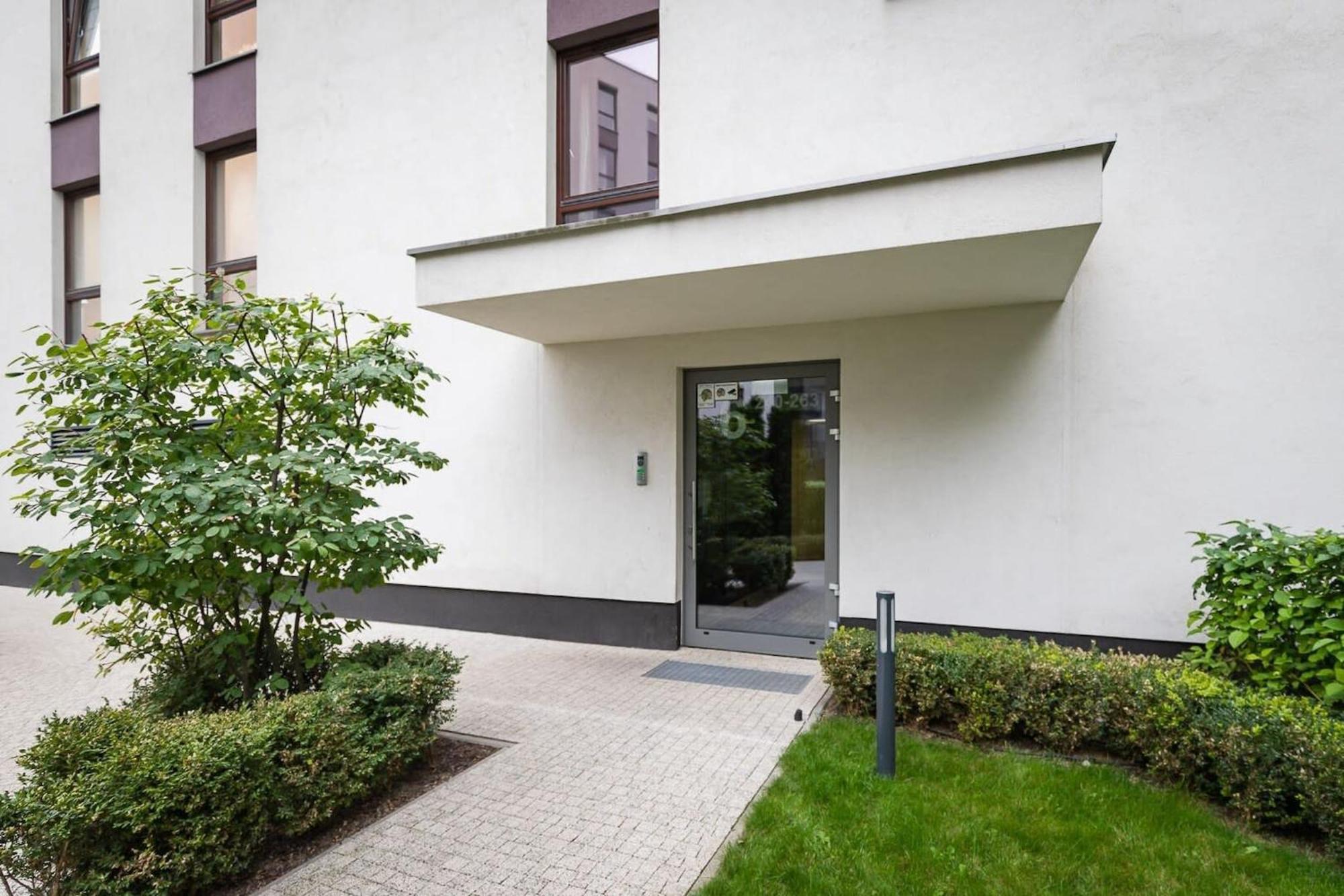 Burakowska 16 - Modern Apartment With Balcony Noclegi Renters 华沙 外观 照片
